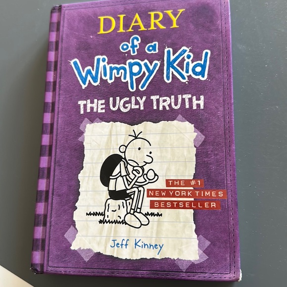 Diary of a Wimpy Kid The Ugly Truth Jeff Kinney New Hardbound Book - Picture 5 of 5
